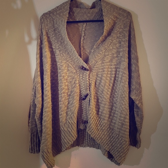 Elan | Oversized Knit Cardigan Sweater - Picture 3 of 9